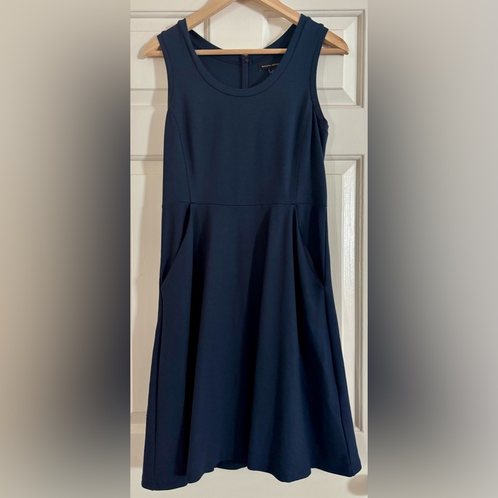 Banana Republic Fit and Flare style, Navy dress